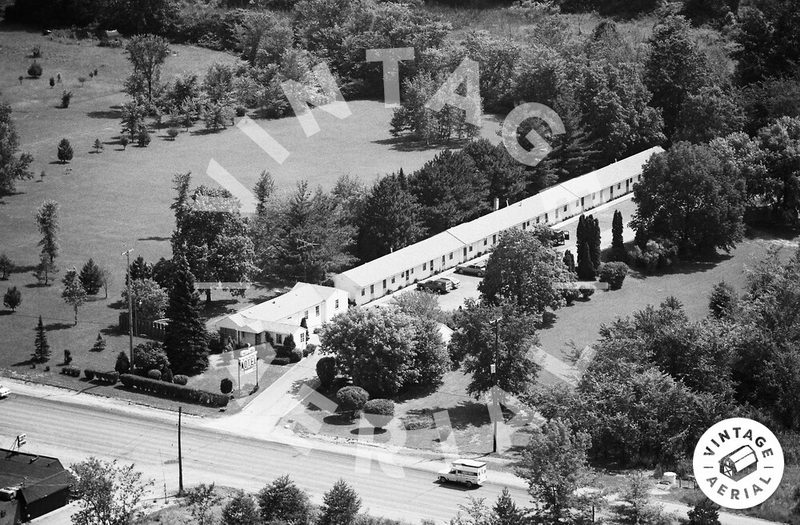 Swan Motel (White Swan Motel) - 1989 Aerial Photo